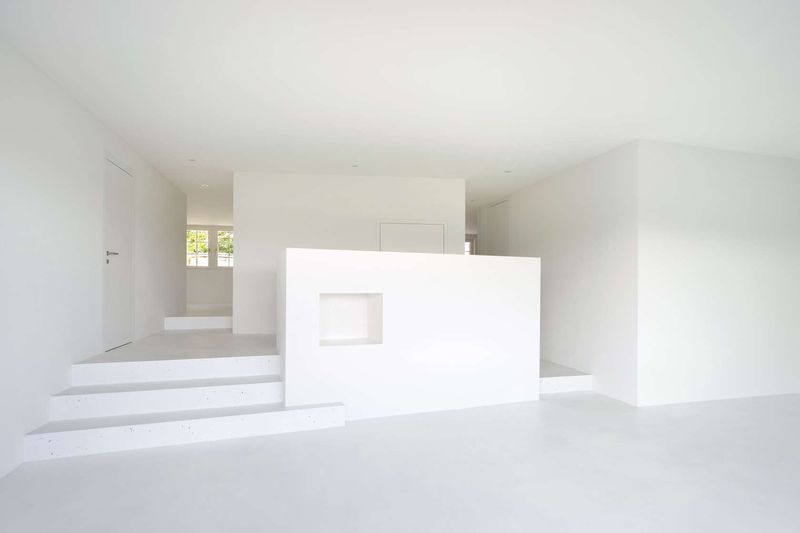 Pièce vide blanche - House-Lendenmann par L3P Architekten - Regensberg, Suisse