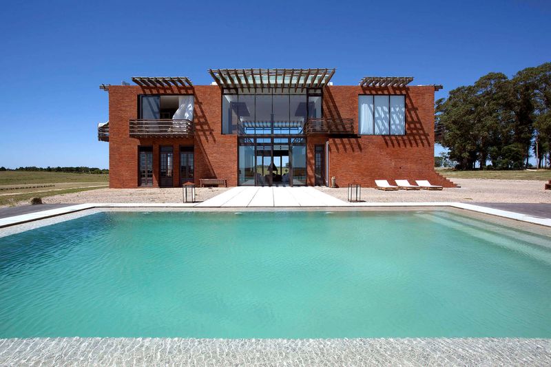 Grande piscine - Luna-Llena-House par Candida Tabet - Punta del Este, Uruguay